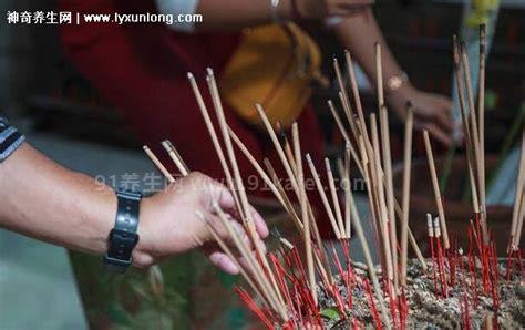 上香时默念的三句话，拜佛祖念这三句话最灵验