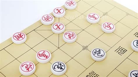 象棋入门教程从零开始 认识棋盘和走法（新手入门必看）