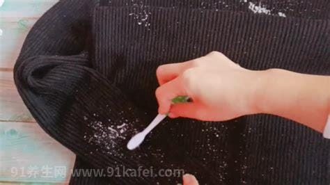 水晶泥粘在衣服上怎么把它快速去除?试试万能的热水(5种方法)